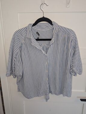 Suzy Sheir 100% Viscose Top